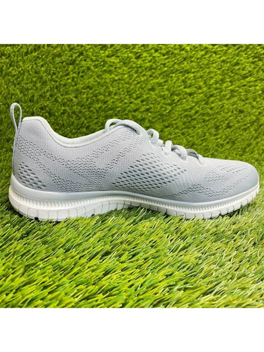 Skechers please review